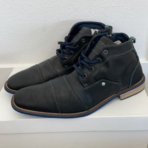 STEVE MADDEN KRAMERR SIZE 10 (USED)